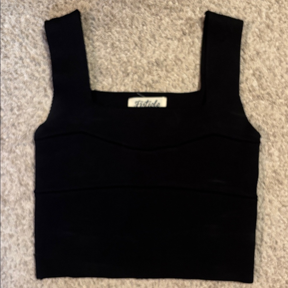Listicle Black Tank